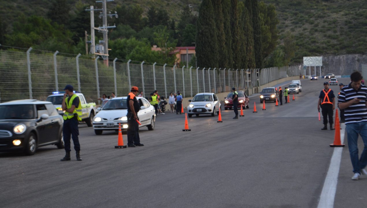 /buenos-aires-detienen-a-chileno-implicado-en-asesinato-de-policia-en-medio-de-control-vehicular