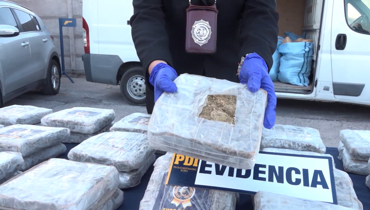 /actualidad/policial/narcotrafico/operacion-ruta-5-incautan-mas-de-800-kilos-de-droga-que-iban-hacia-la