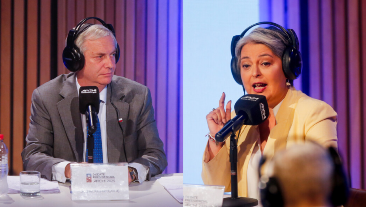 /actualidad/debate-archi-jara-acusa-a-kast-de-amparar-a-su-equipo-y-el-responde-por