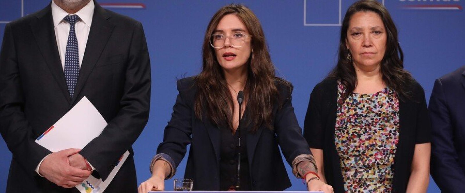 Ministra Vallejo defendió bono presidencial y respaldó al ministro Muñoz, sancionado por EE.UU.