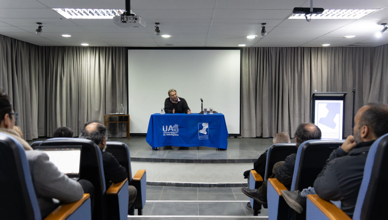 /dr-eric-goles-analizo-desde-sus-origenes-la-inteligencia-artificial-en