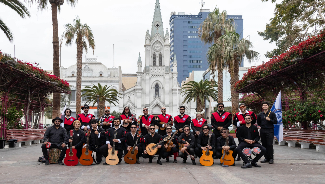 /grupos-artisticos-de-la-ua-cierran-historica-gira-cultural-con-espectaculo